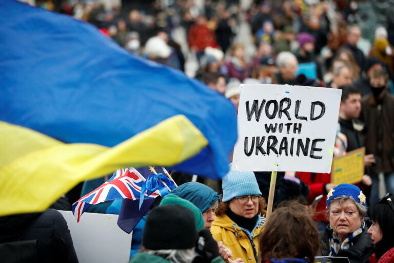 Swedish PM rejects referendum on possible Nato membership