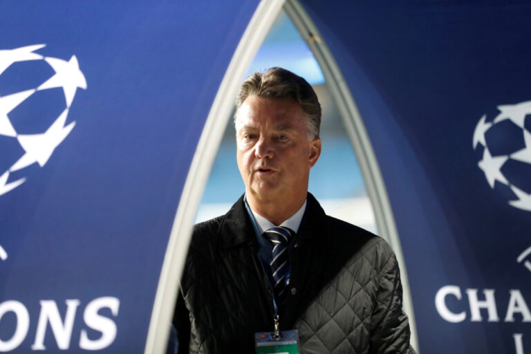 Football world rallies round Netherlands coach Van Gaal after cancer revelation