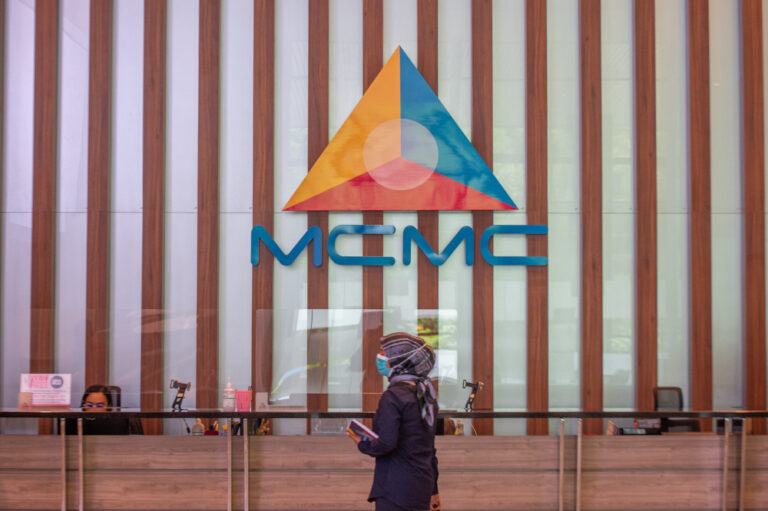 Mobile network operators say still in talks with MCMC over 5G contractual terms