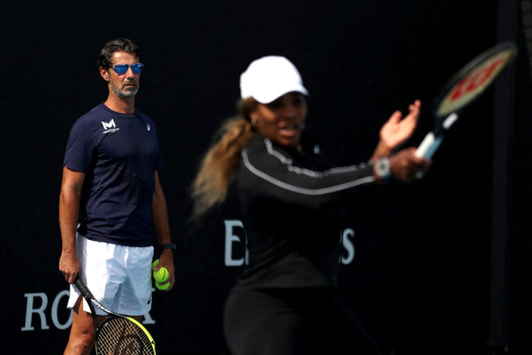 Serena mentor Mouratoglou to coach Halep