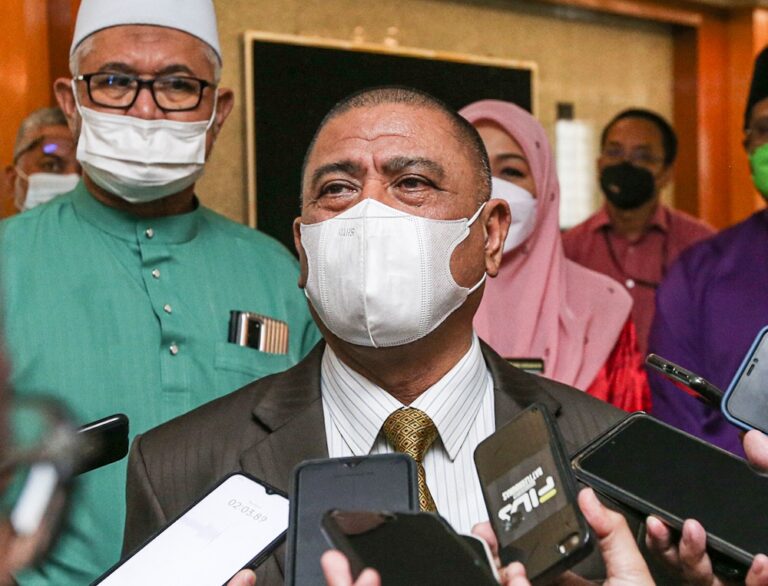 Perak MB urges state Immigration Dept to be on its toes following mass escape from Penang detention centre