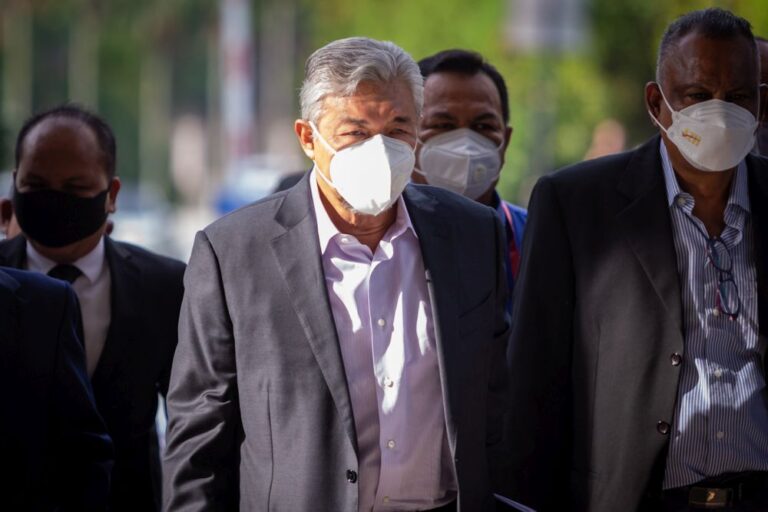 Zahid sues Dr Mahathir for defamation, insists never met to discuss court case before latter became PM again