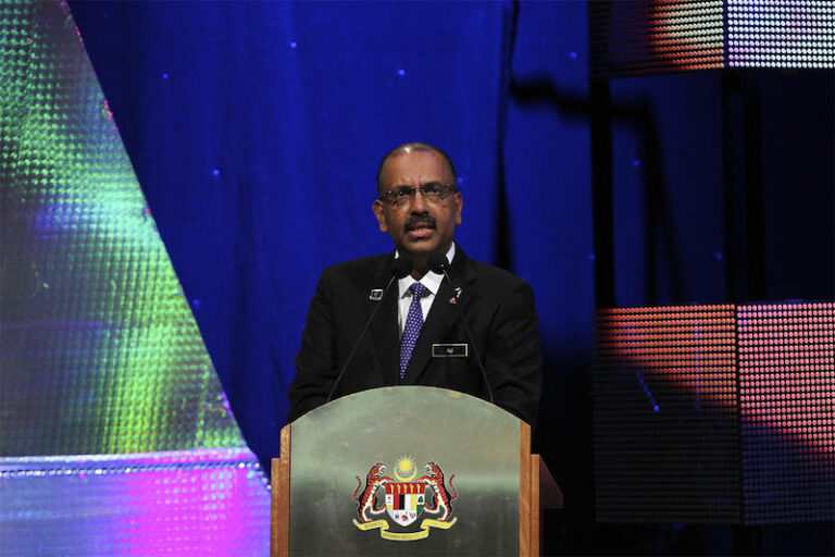 King, Queen convey condolences to Ali Hamsa's family