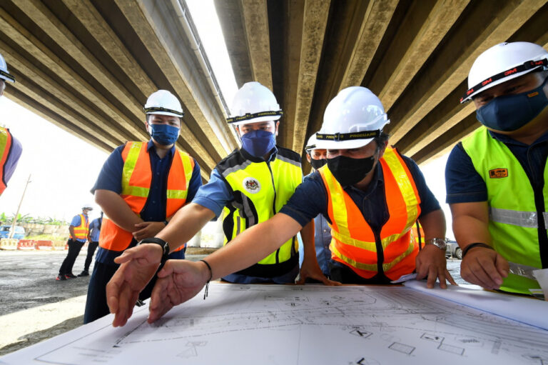 Pan Borneo Highway: Works Ministry hopes no more delays, says deputy minister