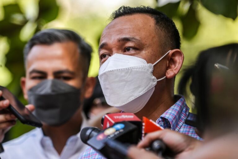 Education Ministry’s refusal to attend meeting called by Parliament disrespectful to Malaysians, says Maszlee