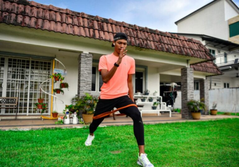 SEA Games: Teens lead Malaysian charge to be sprint king