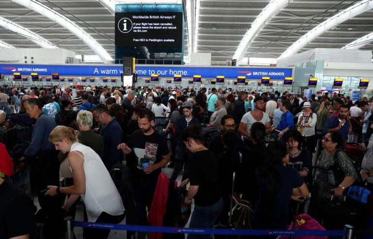 Britons warned of long Easter airport queues due to staff shortages