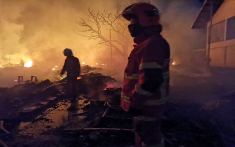 In Sabah, 900 homeless after settlement fire in Semporna, says fire and rescue station chief