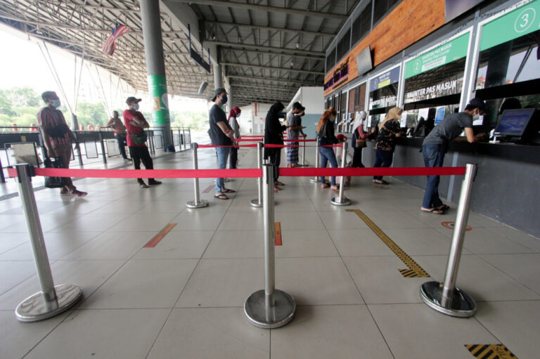 In Peninsular Malaysia, balik kampung express bus tickets selling fast