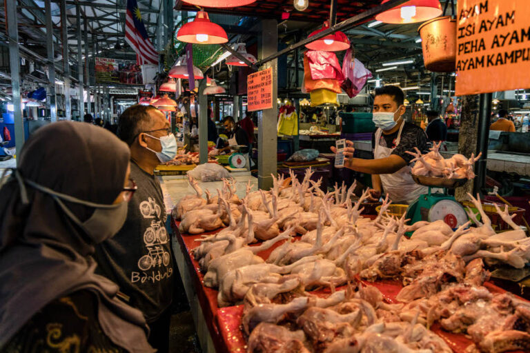 Deputy minister urges public to not overbuy during Aidilfitri to avoid supply shortage