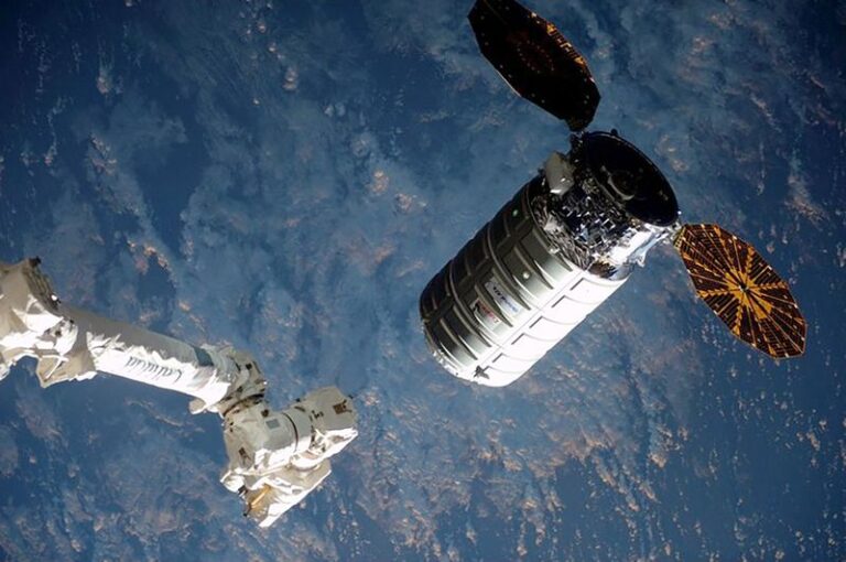 Russia says cooperation in space only possible once sanctions are lifted