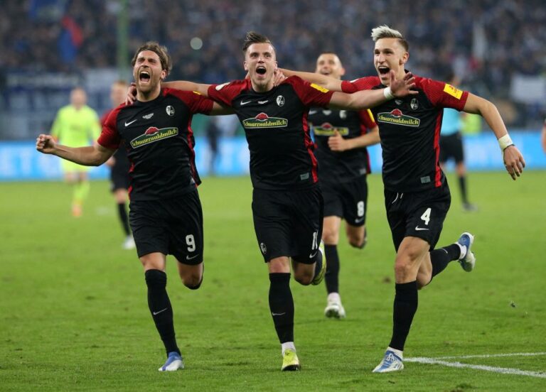 Freiburg brush aside Hamburg to reach first German Cup final