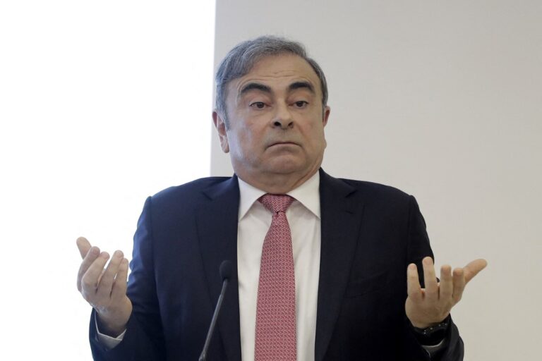 French prosecutors issue international arrest warrant for Ghosn