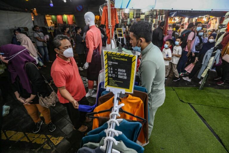 As pandemic retreats, KL Ramadan bazaars say sales back better than ever