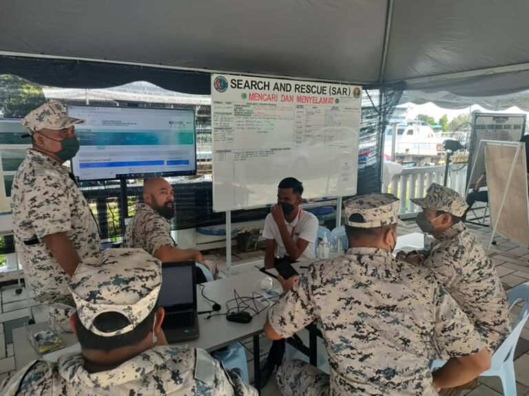 Johor MMEA: Search for three missing foreign divers in waters off Mersing continues today