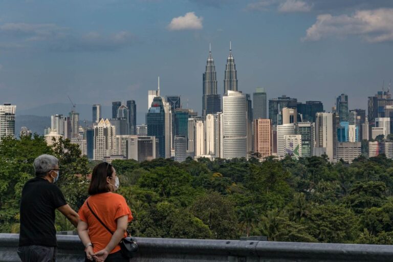 Malaysia logs 18,253 new Covid-19 infections with 44 deaths
