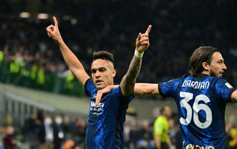 Two-goal Martinez helps Inter sink Milan to reach Cup final