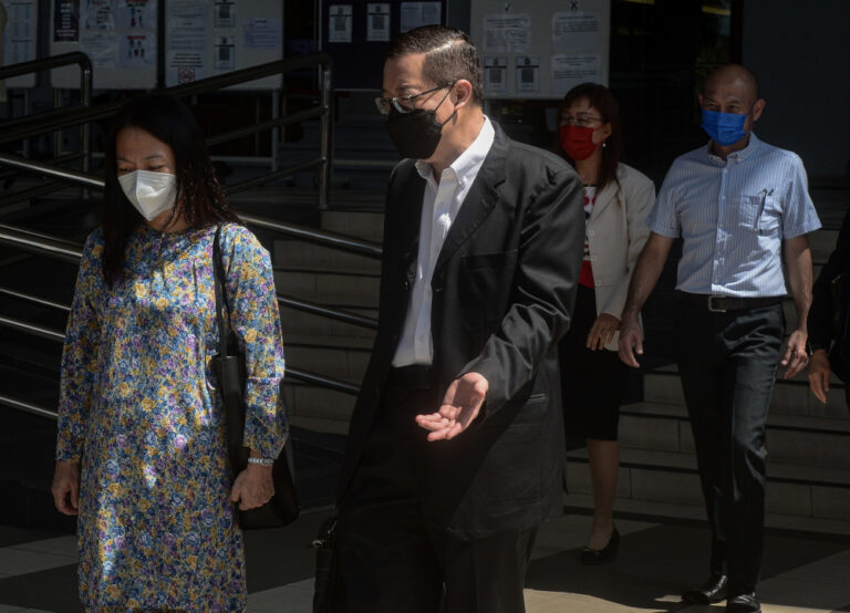 Guan Eng’s wife not allowed to enter courtroom due to strict security protocol, defence lodges complaint