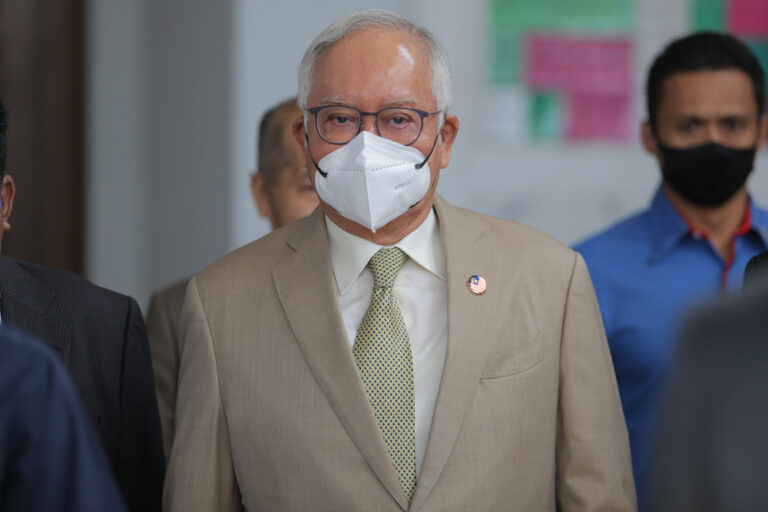 Najib denies all 1MDB’s allegations against him, claims US$8b civil suit an ‘abuse of process’ as others dropped from case