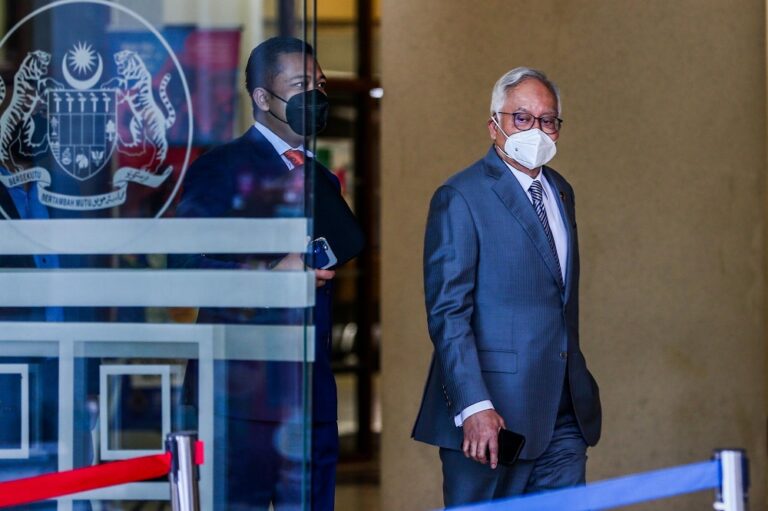 SRC appeal: Najib must file application for Queen’s Counsel by end-May, confirms DPP