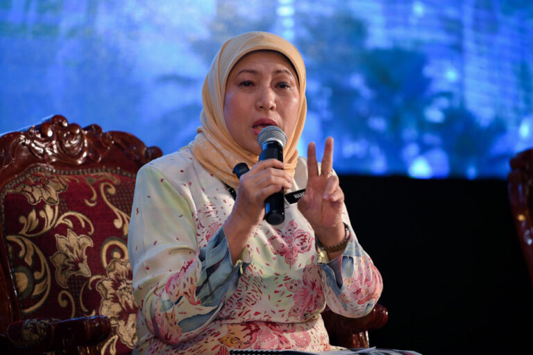 Tourism minister: A total of 204,927 visitors from Singapore entered Malaysia since April 1