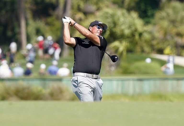 Mickelson opted out of Masters, Augusta National chairman says