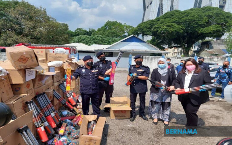 Cops dispose of firecrackers worth RM4.1m, says Sentul district police chief