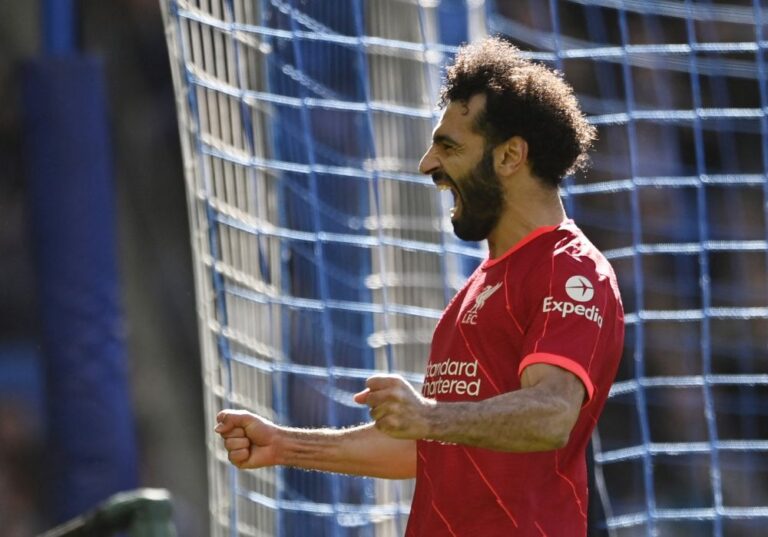 Salah says he cannot be 'selfish' to discuss his Liverpool contract situation