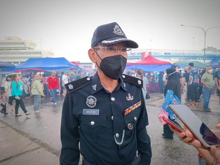 Sibu cops checking SOP compliance at Ramadan bazaars daily