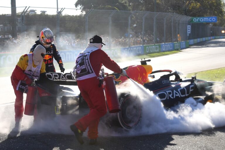 Verstappen says failure to finish Australian GP ‘unacceptable’