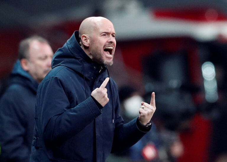 Reports: Ajax boss Ten Hag closes in on United job
