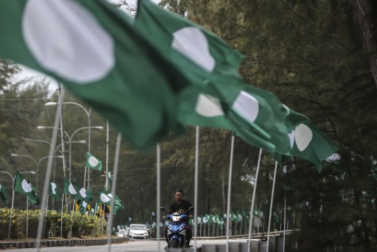 Report: PAS unperturbed by Tengku Razaleigh’s plan to win Kelantan in GE15