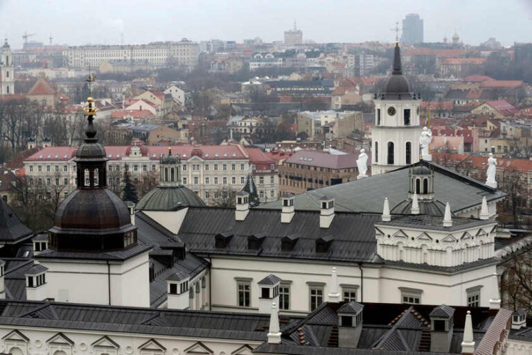 US says backs Lithuania in row with China