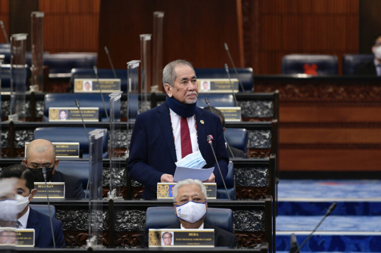 Dewan Rakyat vote to amend Constitution to curb party hopping postponed, special committee to review matter first
