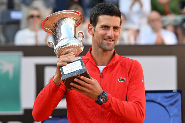 Djokovic claims sixth Italian Open title, Swiatek makes it five in a row