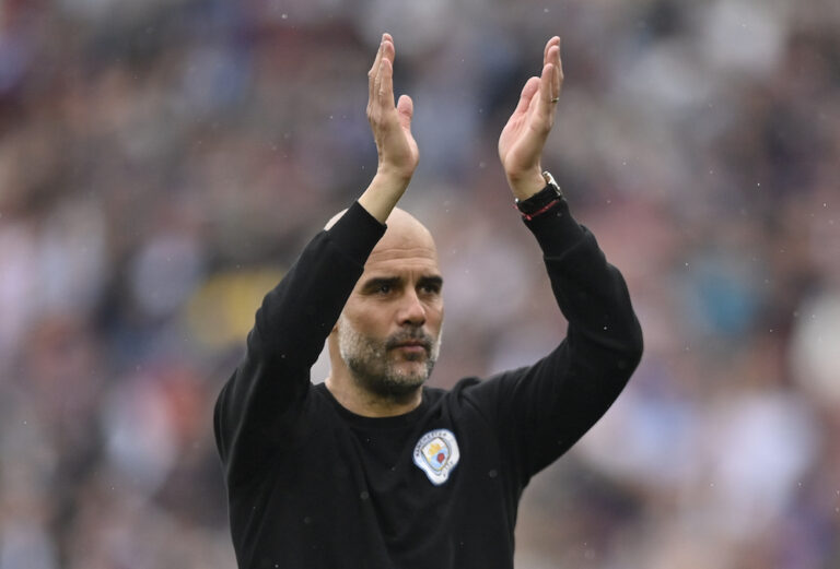 Man City comeback keeps title in their hands, Tottenham into top four