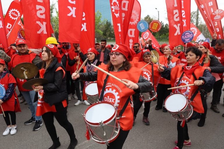 Turkey police clash with protestors on May Day, detain dozens