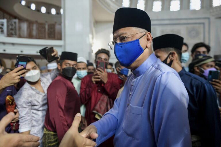 PM Ismail: Continue practising self-discipline despite Covid SOP relaxation
