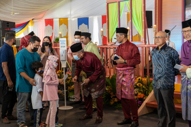 Celebrating Hari Raya together shows unity of Keluarga Malaysia, says PM