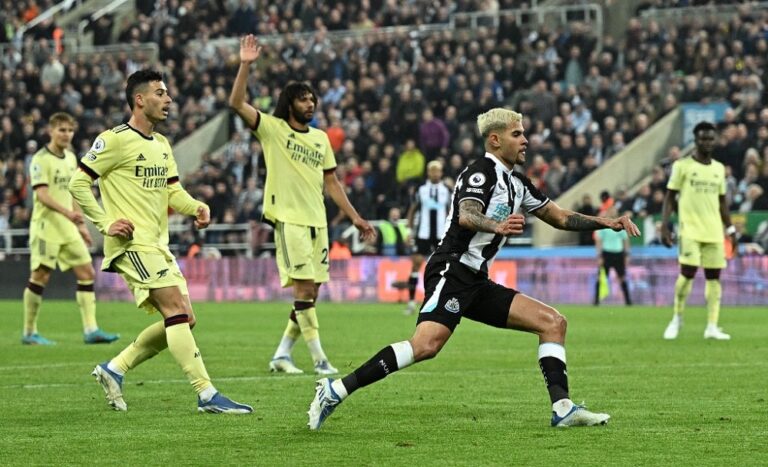 Newcastle blow up Arsenal’s Champions League dream