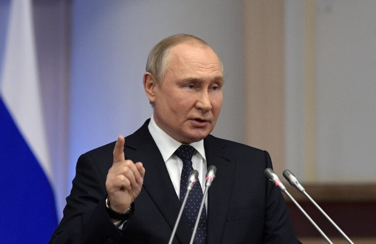 Putin warns Finland, Sweden over Nato as Ukraine braces for eastern assault