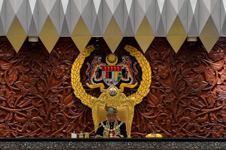 Agong attends tahlil, visits Royal Mausoleum to commemorate Hari Hol