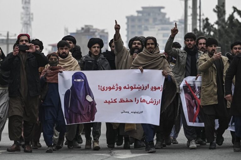 Taliban announce women must cover faces in public, say burqa is best