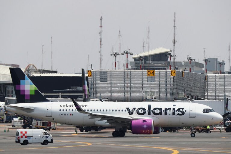 Mexico to cap flights to main airport, use new hub more after incidents