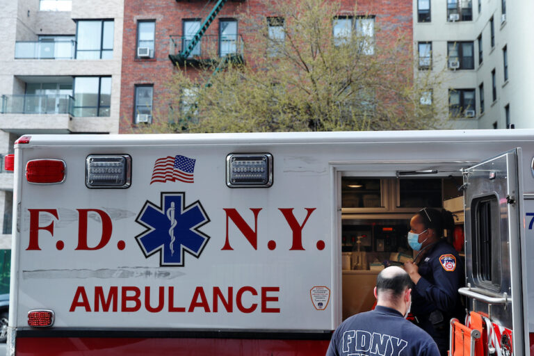 US nears one million Covid deaths, early epicentre New York seeks to move on