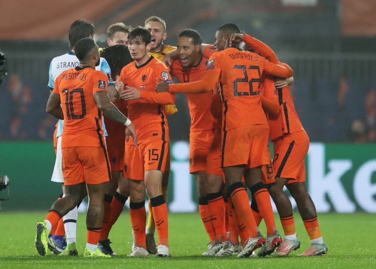 Edgar Davids joins Netherlands coaching team