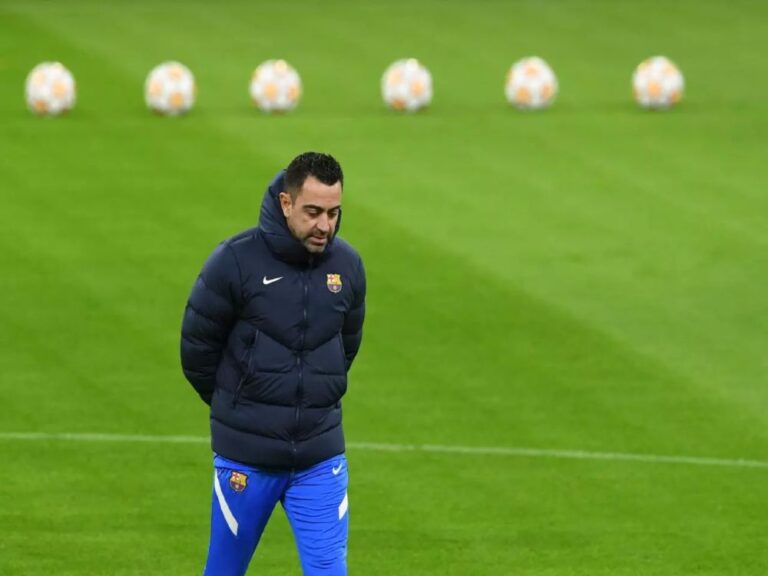 Xavi: Barca financial situation could dictate De Jong future