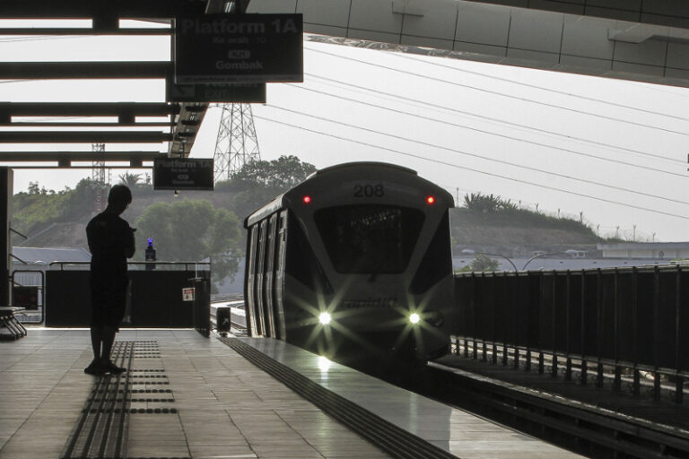 Rapid Rail: Kelana Jaya Line LRT service disrupted by brake calliper hydraulic leakage