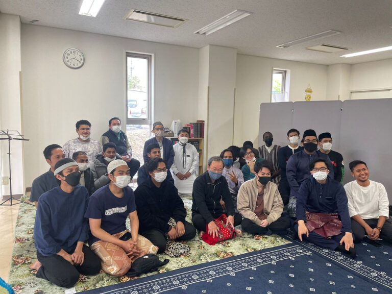 Moderate Aidilfitri celebrations for Malaysian students in Japan
