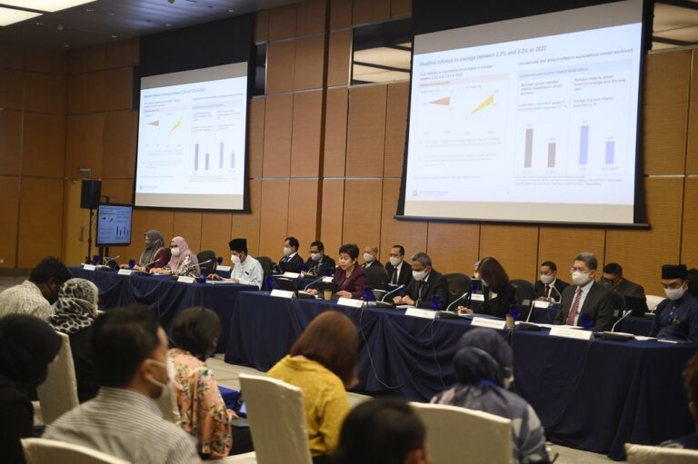 Bank Negara stresses the need to recalibrate monetary policy